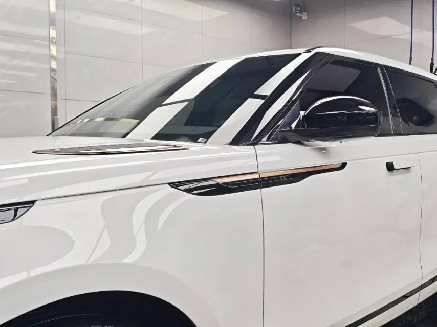 2020 Land Rover Range Rover Velar 2.0T 250HP L4 8AT,autocango,china used car exporter,china ev exporter,chinese used car exporter,chinese used ev exporter