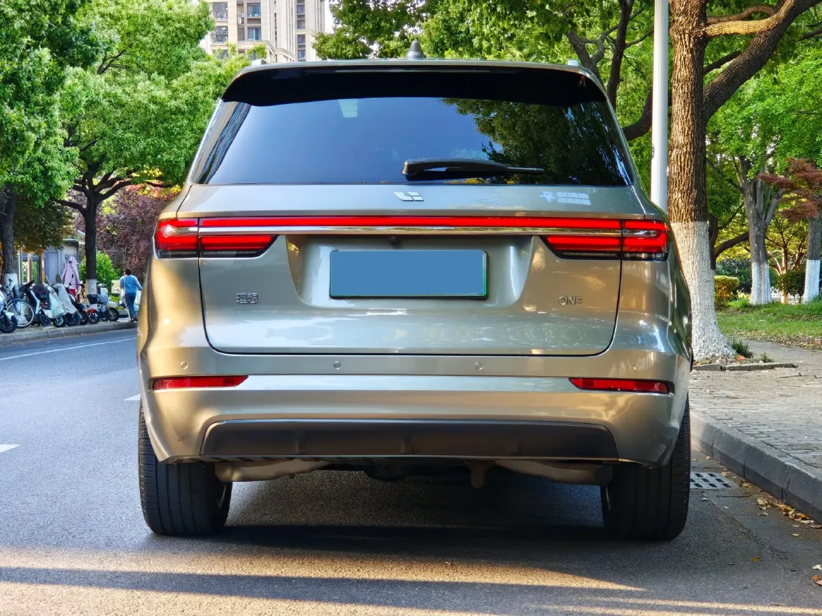2021 Li ONE Range Extended 131HP REEV 40.5KWH,autocango,china used car exporter,china ev exporter,chinese used car exporter,chinese used ev exporter