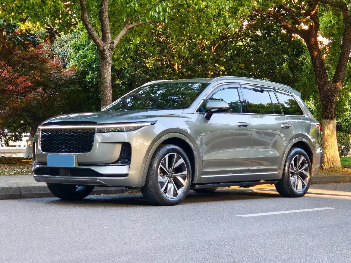 2021 Li ONE Range Extended 131HP REEV 40.5KWH,autocango,china used car exporter,china ev exporter,chinese used car exporter,chinese used ev exporter