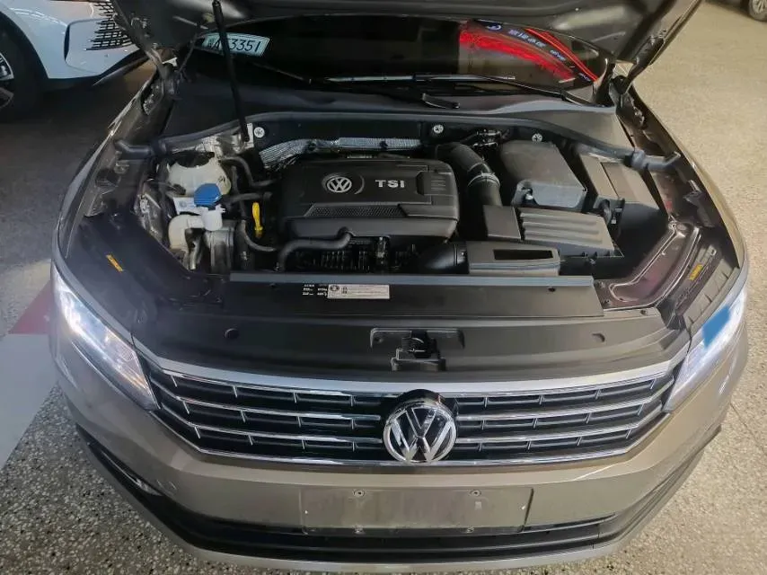 2017 Volkswagen Passat 1.8T 180HP L4 7DCT,autocango,china used car exporter,china ev exporter,chinese used car exporter,chinese used ev exporter