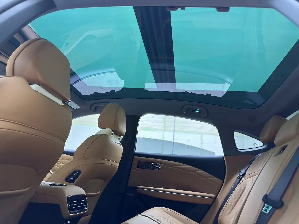 2025 Geely Galaxy Starshine 8 1.5L 112HP L4 1DHT PHEV,autocango,china used car exporter,china ev exporter,chinese used car exporter,chinese used ev exporter
