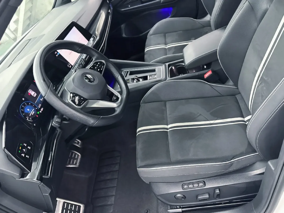 2021 Volkswagen Golf 1.4T 150HP L4 7DCT,autocango,china used car exporter,china ev exporter,chinese used car exporter,chinese used ev exporter