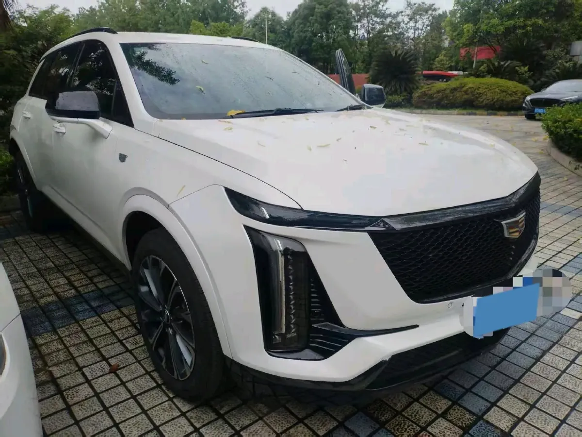 2025 Cadillac XT5 2.0T 237HP L4 9AT,autocango,china used car exporter,china ev exporter,chinese used car exporter,chinese used ev exporter