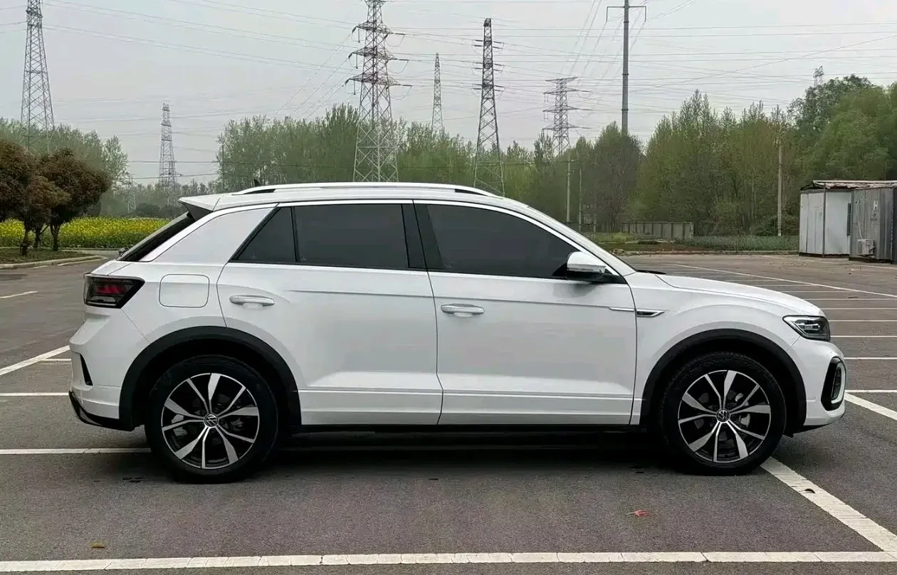 2024 Volkswagen T-Roc 1.5T 160HP L4 7DCT,autocango,china used car exporter,china ev exporter,chinese used car exporter,chinese used ev exporter