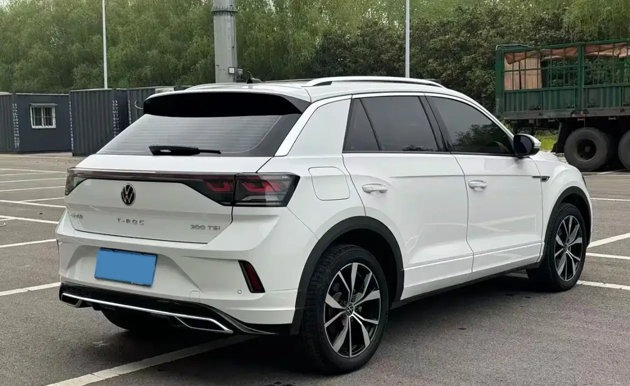 2024 Volkswagen T-Roc 1.5T 160HP L4 7DCT,autocango,china used car exporter,china ev exporter,chinese used car exporter,chinese used ev exporter