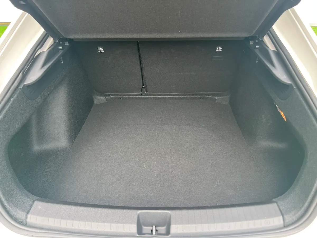 2023 Volkswagen Lamando 1.4T 150HP L4 7DCT,autocango,china used car exporter,china ev exporter,chinese used car exporter,chinese used ev exporter