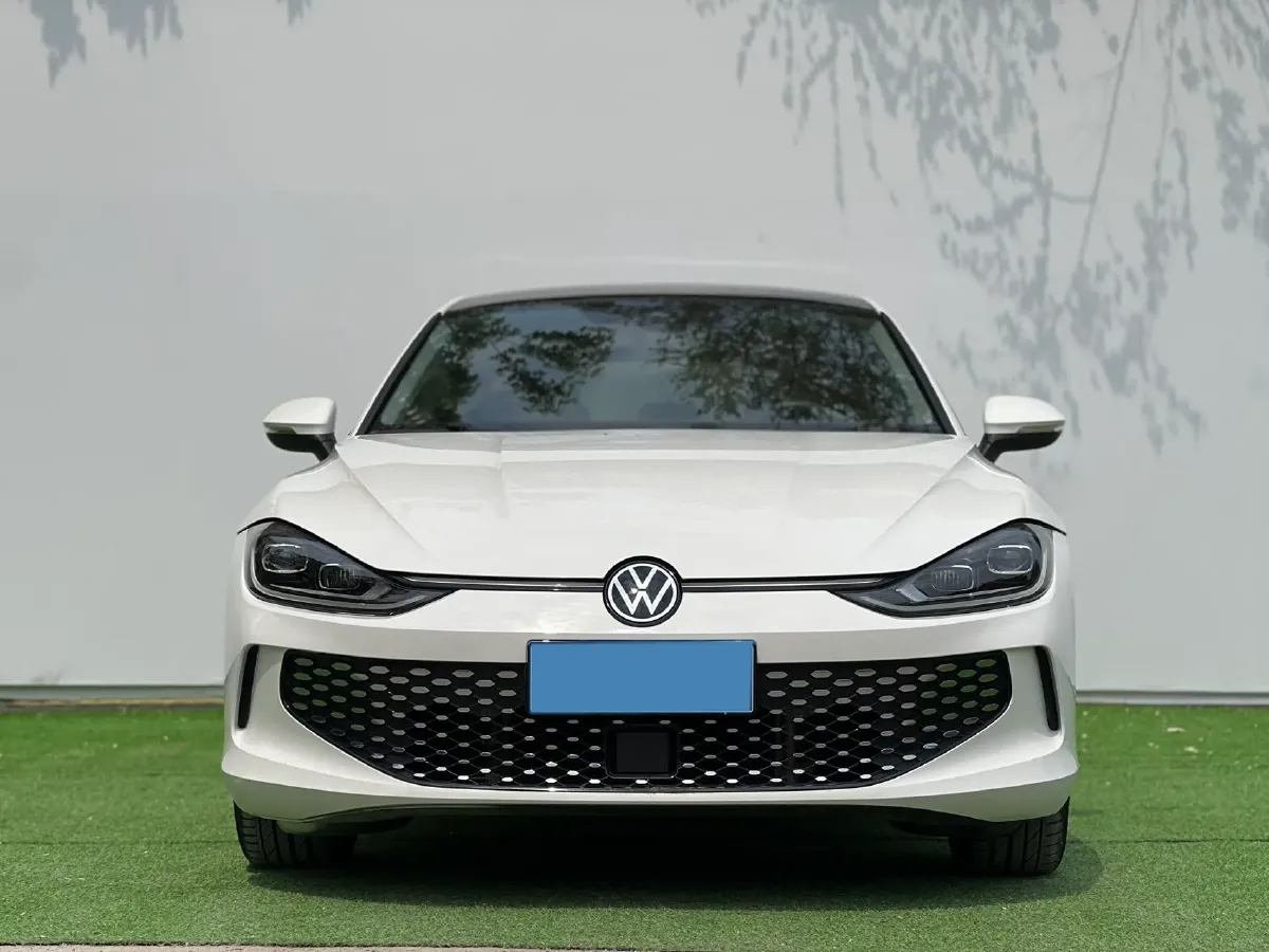 2023 Volkswagen Lamando 1.4T 150HP L4 7DCT,autocango,china used car exporter,china ev exporter,chinese used car exporter,chinese used ev exporter