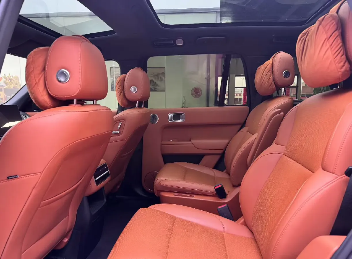 2023 Li L8 Range Extended 154HP REEV 40.9KWH,autocango,china used car exporter,china ev exporter,chinese used car exporter,chinese used ev exporter