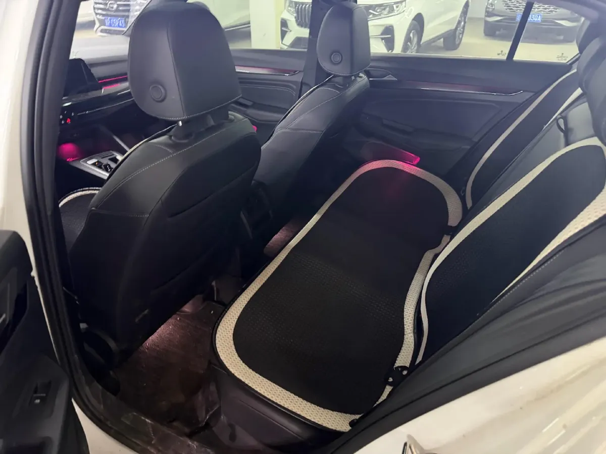 2023 Volkswagen Golf 1.4T 150HP L4 7DCT,autocango,china used car exporter,china ev exporter,chinese used car exporter,chinese used ev exporter