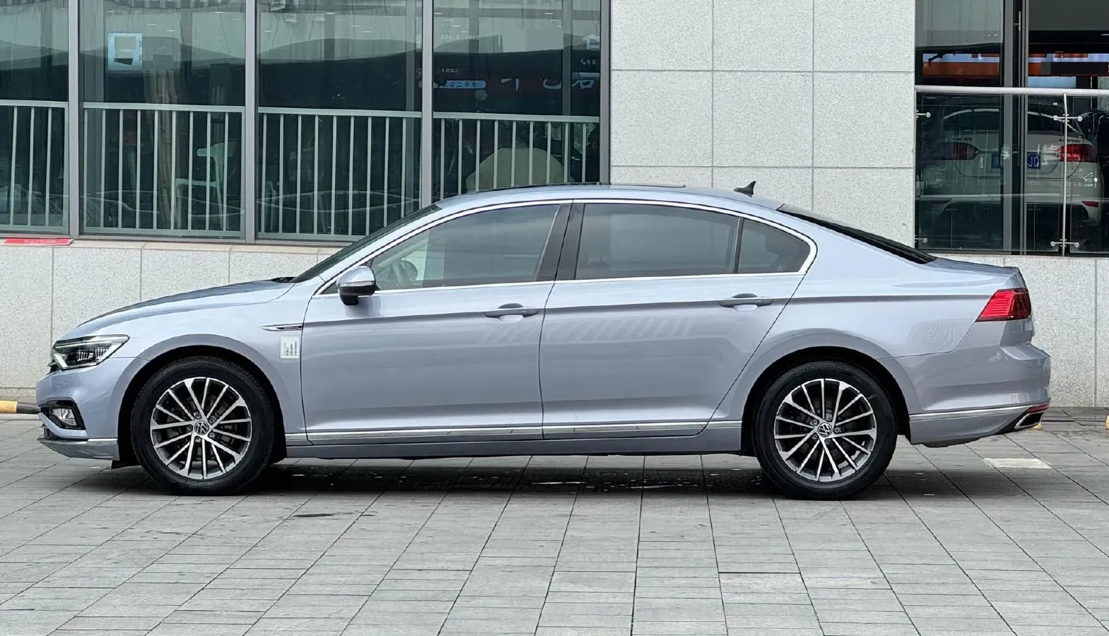 2020 Volkswagen Magotan 2.0T 186HP L4 7DCT,autocango,china used car exporter,china ev exporter,chinese used car exporter,chinese used ev exporter