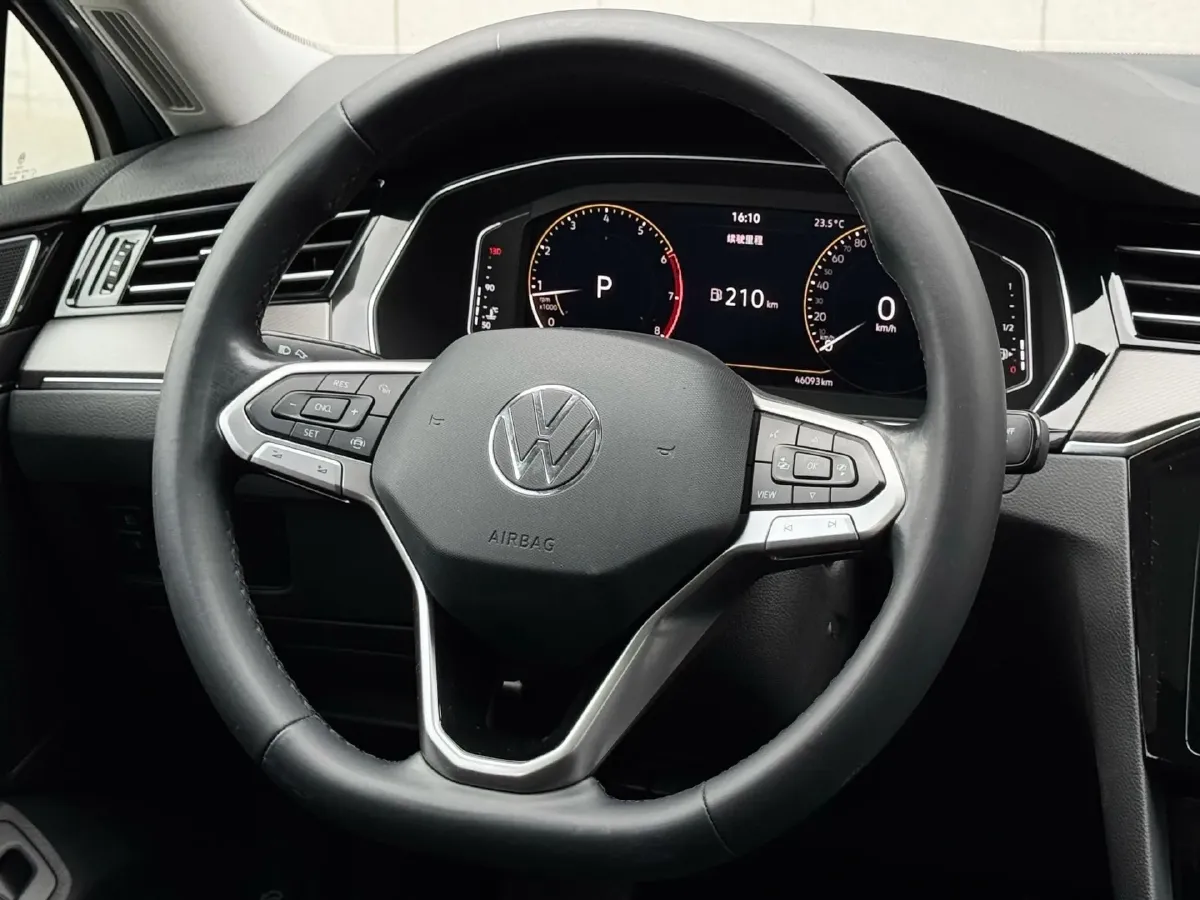 2020 Volkswagen Magotan 2.0T 186HP L4 7DCT,autocango,china used car exporter,china ev exporter,chinese used car exporter,chinese used ev exporter