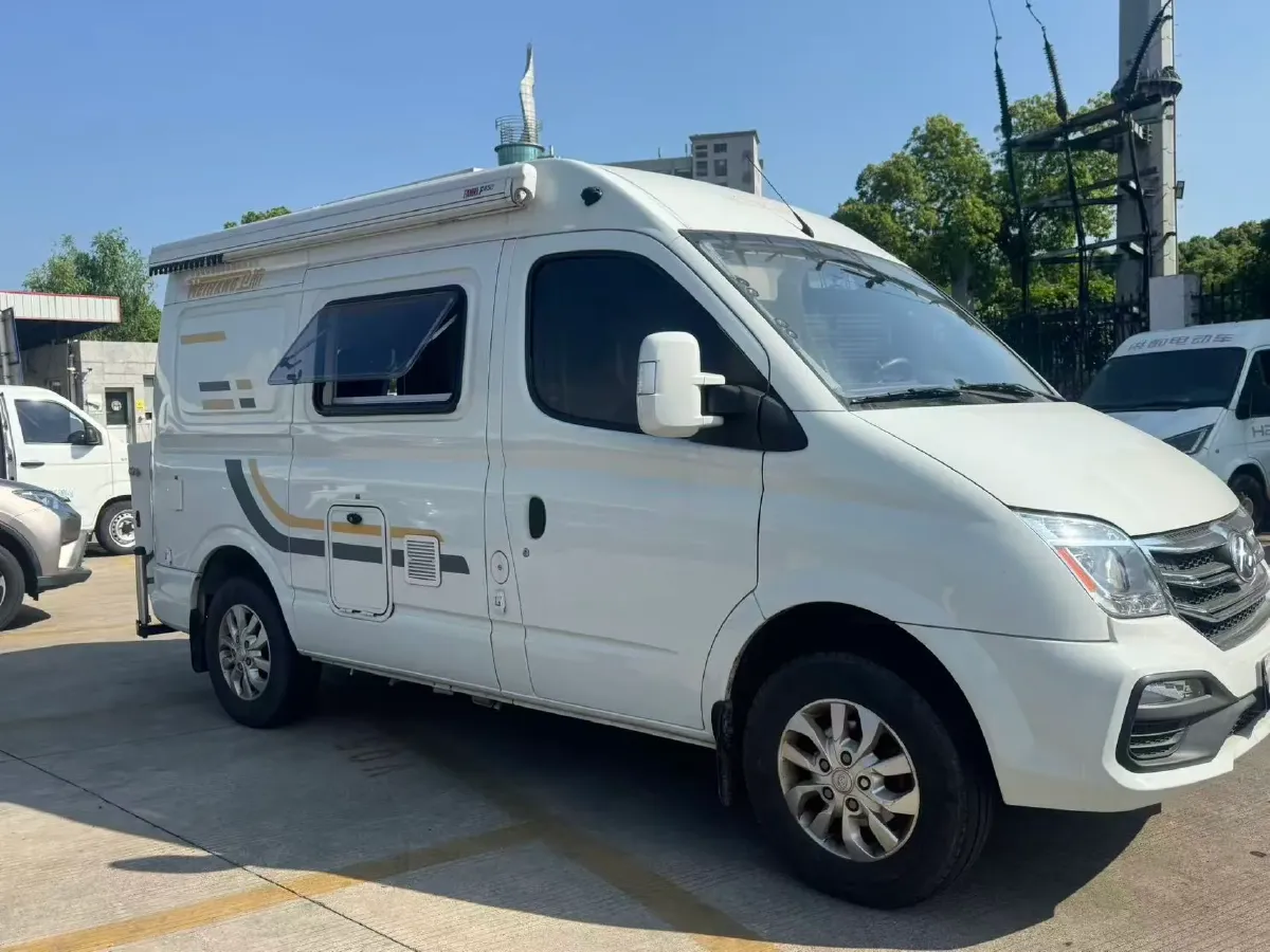 2021 MAXUS XinTu V80 2.0T 127HP L4 6MT,autocango,china used car exporter,china ev exporter,chinese used car exporter,chinese used ev exporter