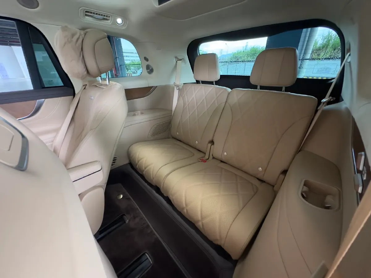 2025 AITO AITO M9 REEV 160HP REEV 52KWH,autocango,china used car exporter,china ev exporter,chinese used car exporter,chinese used ev exporter