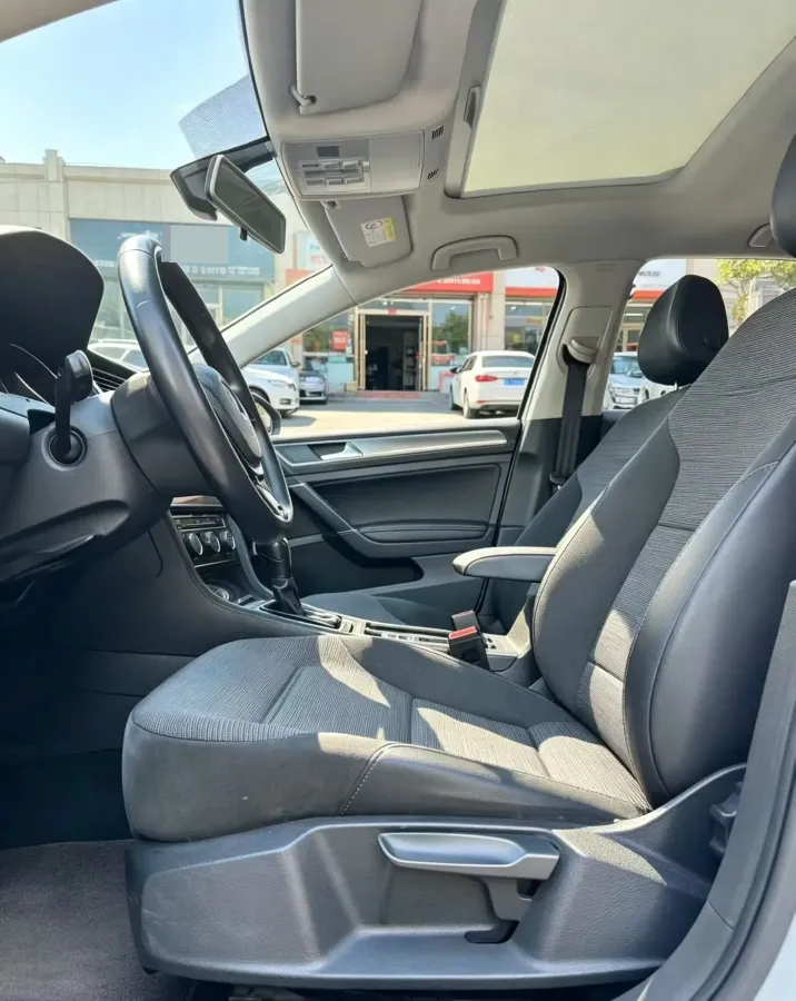 2020 Volkswagen Golf 1.4T 150HP L4 7DCT,autocango,china used car exporter,china ev exporter,chinese used car exporter,chinese used ev exporter