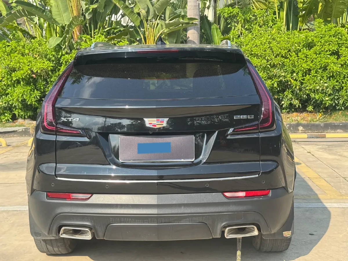 2021 Cadillac XT4 2.0T 237HP L4 9AT,autocango,china used car exporter,china ev exporter,chinese used car exporter,chinese used ev exporter