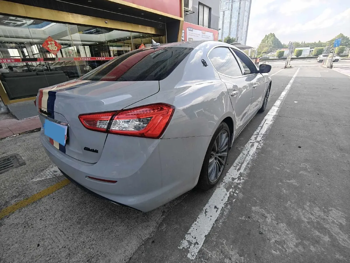 2018 Maserati Ghibli 3.0T 350HP V6 8AT,autocango,china used car exporter,china ev exporter,chinese used car exporter,chinese used ev exporter