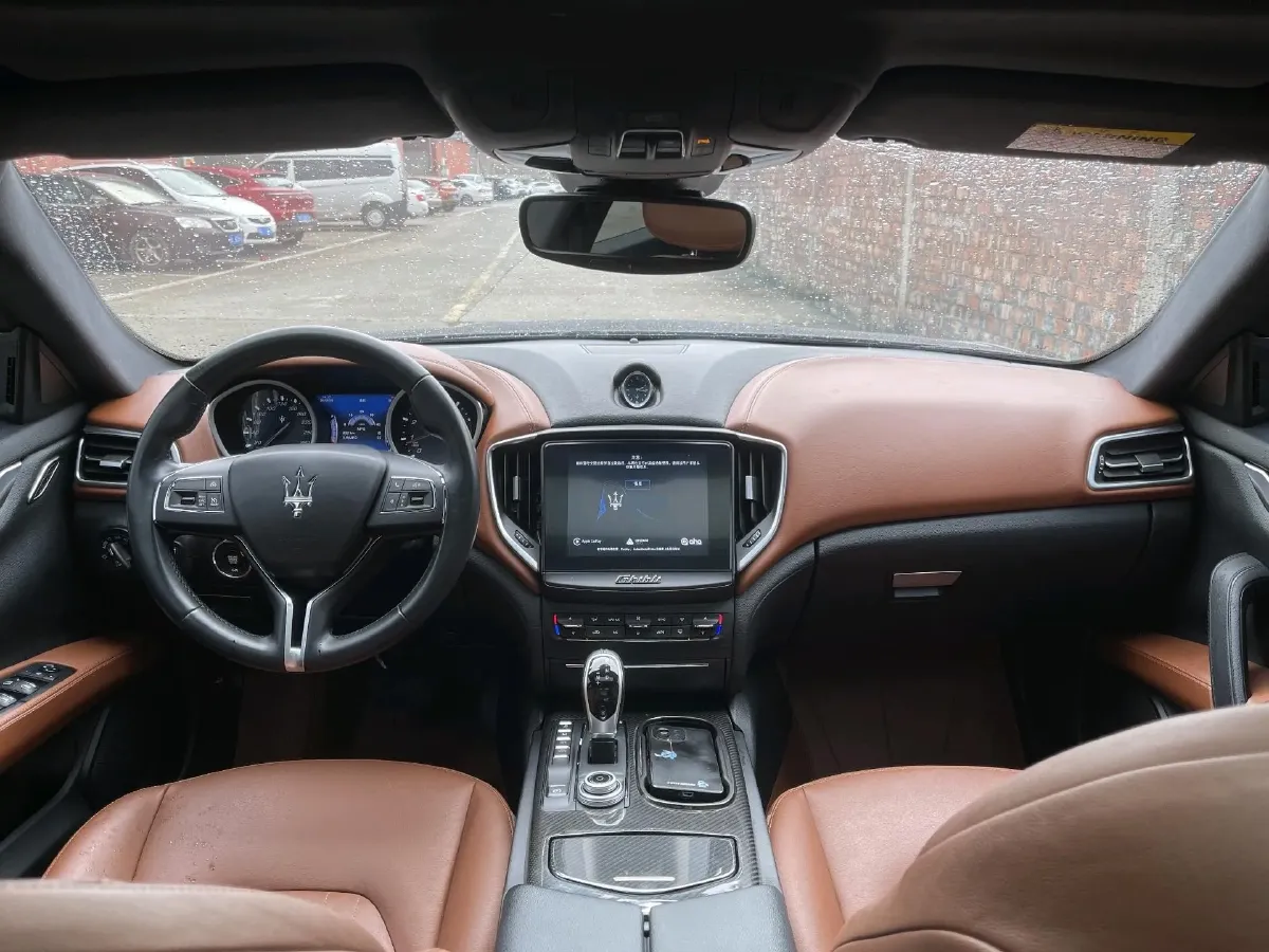 2018 Maserati Ghibli 3.0T 350HP V6 8AT,autocango,china used car exporter,china ev exporter,chinese used car exporter,chinese used ev exporter