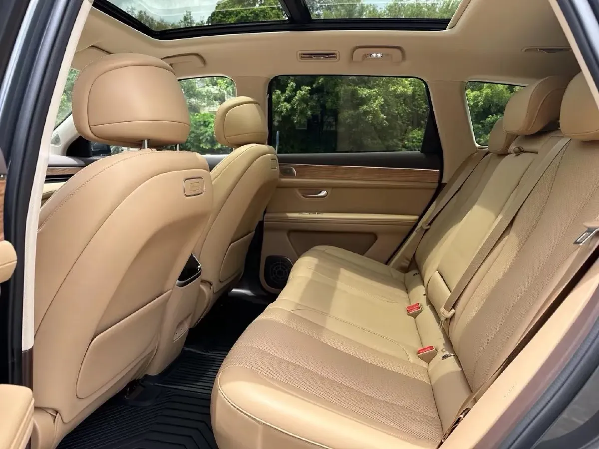 2024 AITO AITO M7 1.5T 152HP L4 REEV 40KWH,autocango,china used car exporter,china ev exporter,chinese used car exporter,chinese used ev exporter
