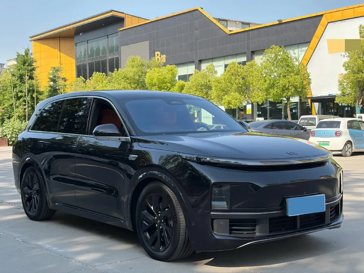 2023 Li L8 Range Extended 154HP REEV 40.9KWH,autocango,china used car exporter,china ev exporter,chinese used car exporter,chinese used ev exporter
