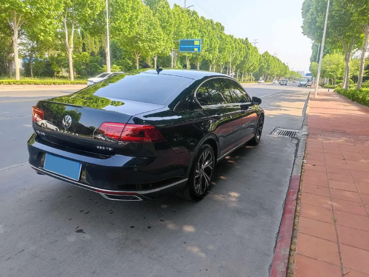 2020 Volkswagen Magotan 2.0T 186HP L4 7DCT,autocango,china used car exporter,china ev exporter,chinese used car exporter,chinese used ev exporter