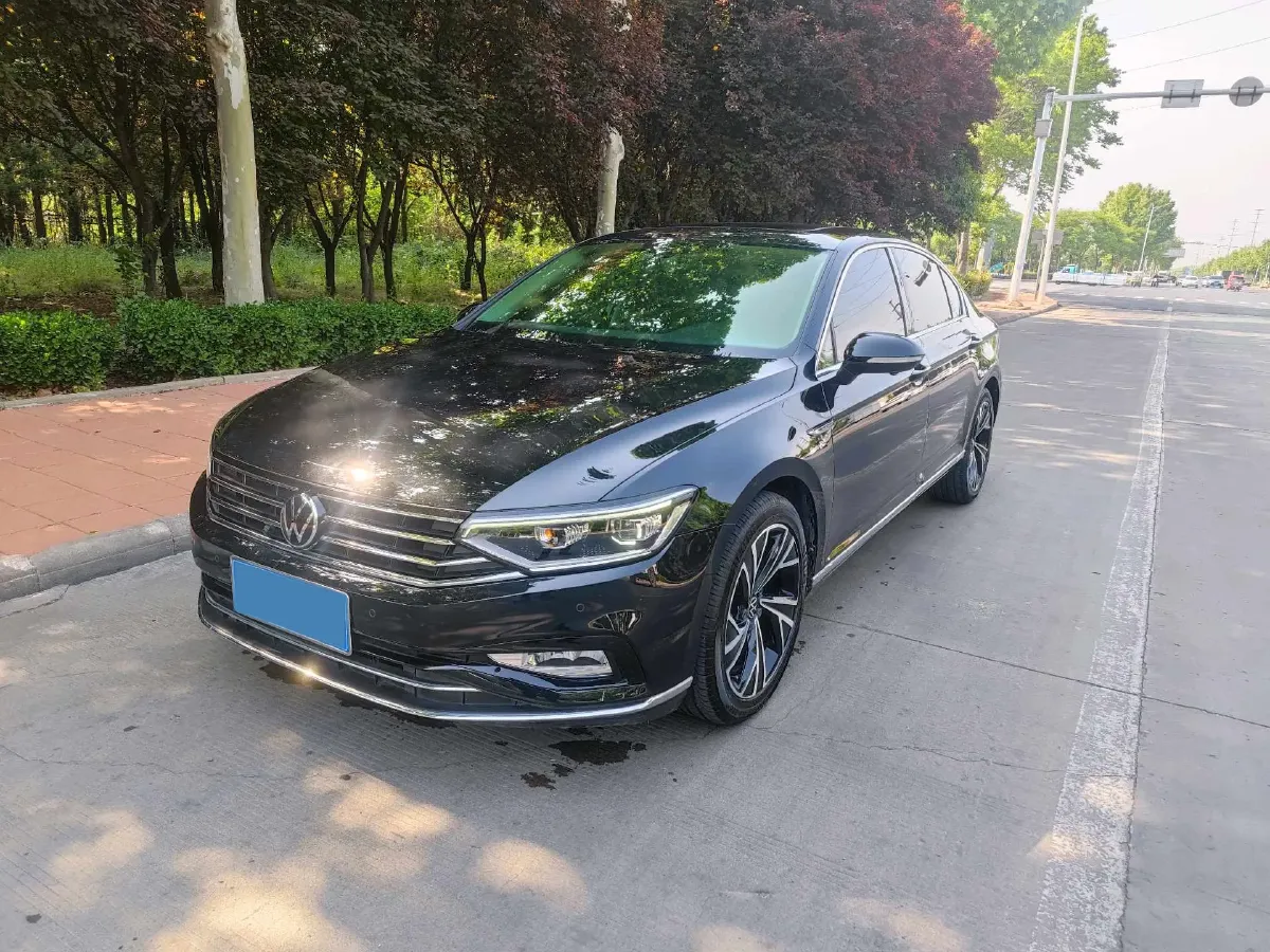 2020 Volkswagen Magotan 2.0T 186HP L4 7DCT,autocango,china used car exporter,china ev exporter,chinese used car exporter,chinese used ev exporter