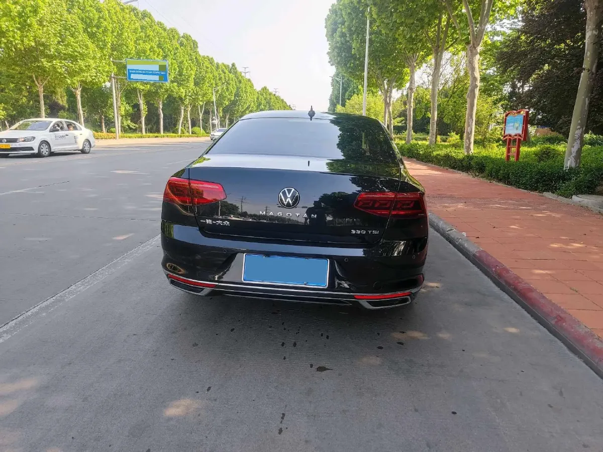 2020 Volkswagen Magotan 2.0T 186HP L4 7DCT,autocango,china used car exporter,china ev exporter,chinese used car exporter,chinese used ev exporter