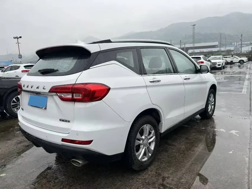 2019 Haval M6 1.5T 150HP L4 7DCT,autocango,china used car exporter,china ev exporter,chinese used car exporter,chinese used ev exporter