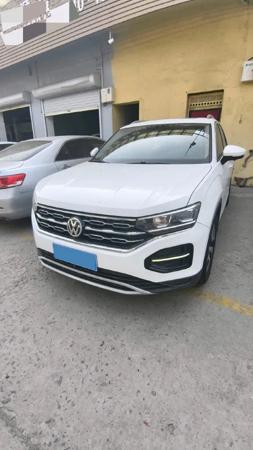 2019 Jeep Cherokee 2.0T 234HP L4 9AT,autocango,china used car exporter,china ev exporter,chinese used car exporter,chinese used ev exporter