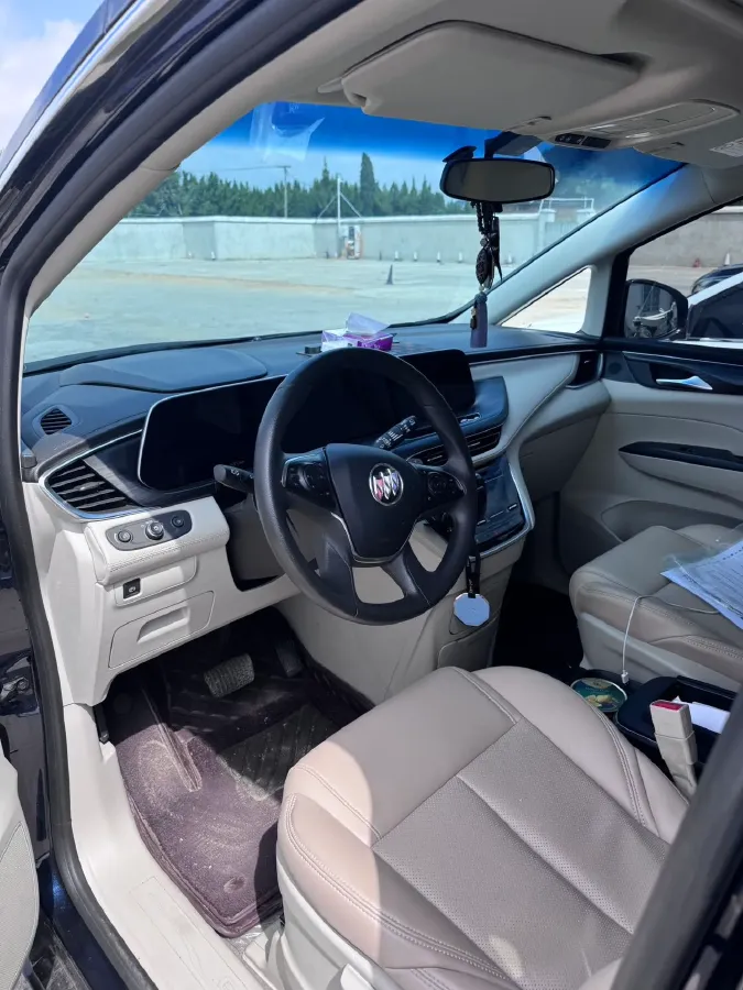2022 Buick GL8 2.0T 237HP L4 9AT,autocango,china used car exporter,china ev exporter,chinese used car exporter,chinese used ev exporter