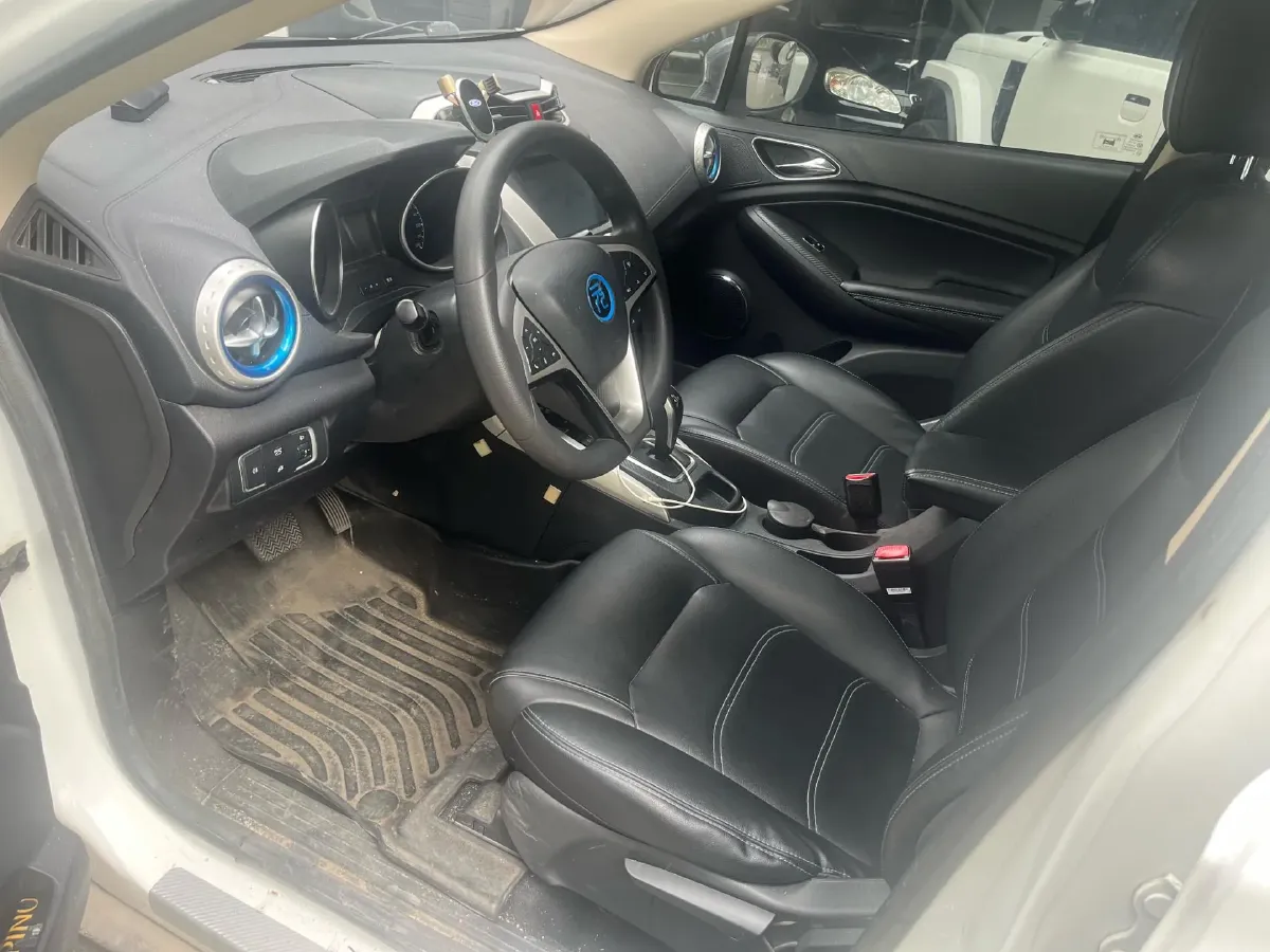 2018 BYD Yuan BEV 42KWH,autocango,china used car exporter,china ev exporter,chinese used car exporter,chinese used ev exporter
