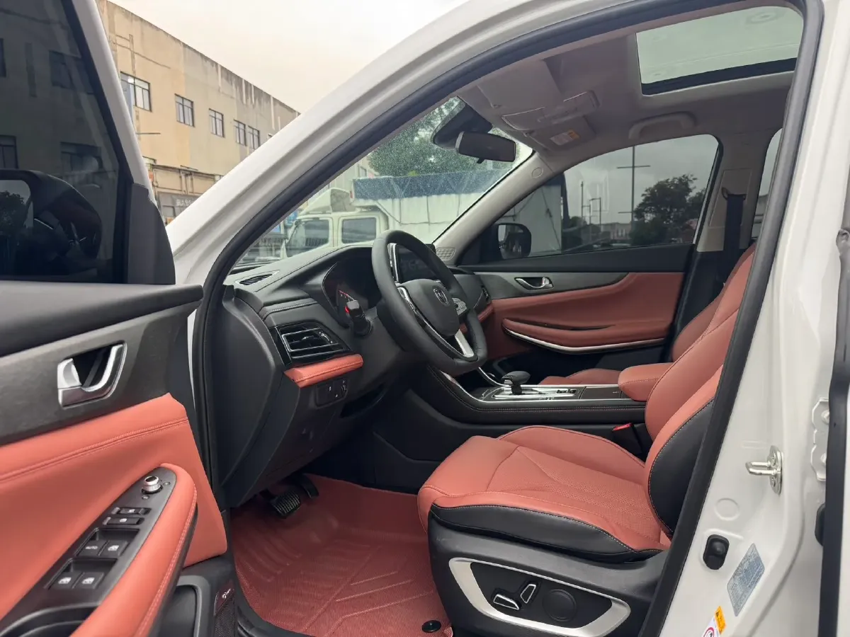 2024 ChangAn CS75 1.5T 188HP L4 7DCT,autocango,china used car exporter,china ev exporter,chinese used car exporter,chinese used ev exporter