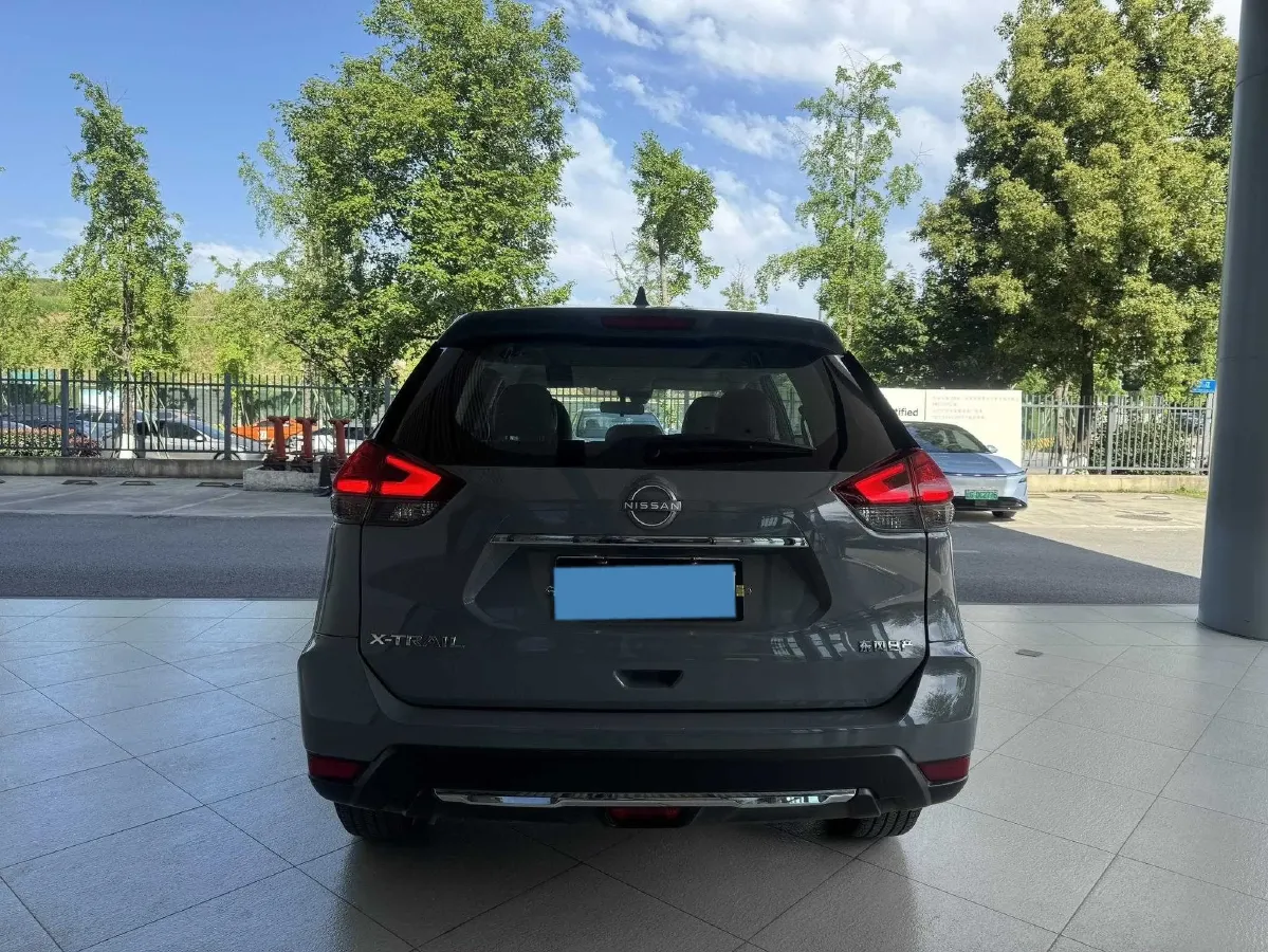 2025 Nissan X-Trail 2.0L 151HP L4 CVT,autocango,china used car exporter,china ev exporter,chinese used car exporter,chinese used ev exporter