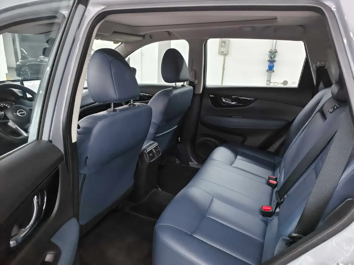 2025 Nissan X-Trail 2.0L 151HP L4 CVT,autocango,china used car exporter,china ev exporter,chinese used car exporter,chinese used ev exporter