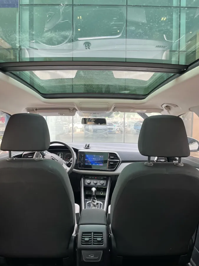 2023 Jetta VS7 1.4T 150HP L4 6AT,autocango,china used car exporter,china ev exporter,chinese used car exporter,chinese used ev exporter