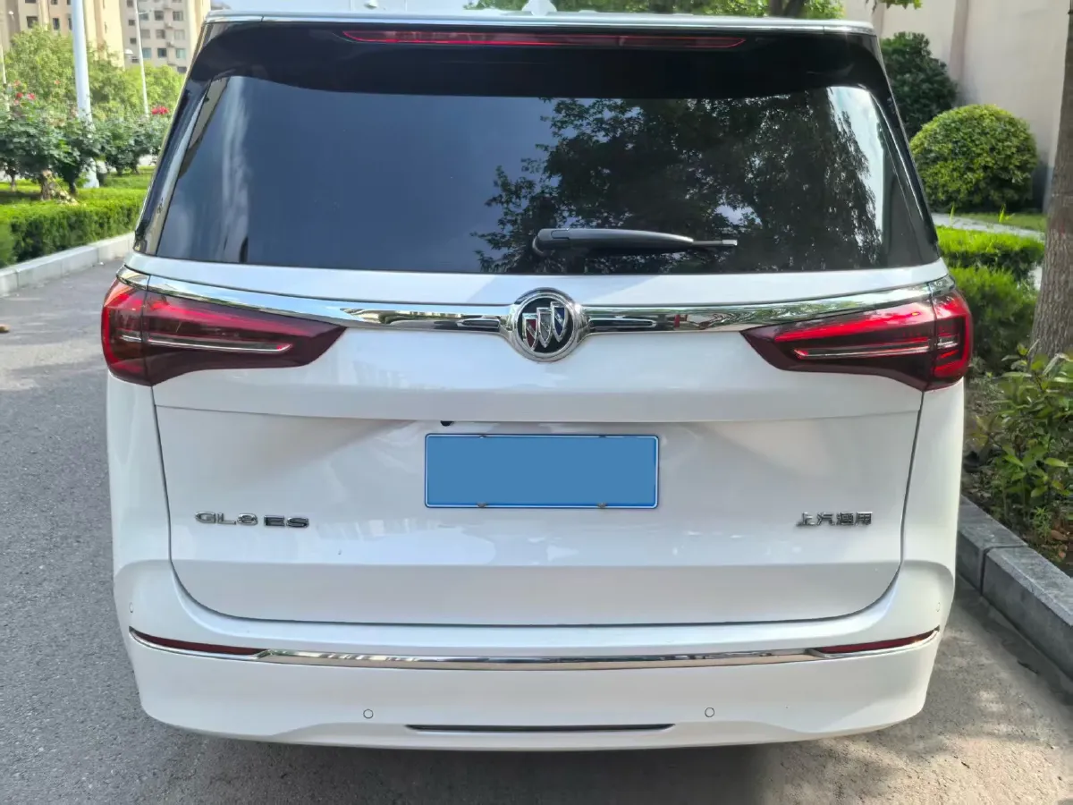 2023 Buick GL8 2.0T 237HP L4 9AT,autocango,china used car exporter,china ev exporter,chinese used car exporter,chinese used ev exporter
