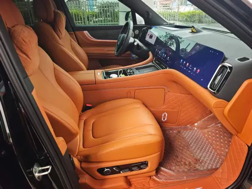 2025 AITO AITO M9 REEV 160HP REEV 52KWH,autocango,china used car exporter,china ev exporter,chinese used car exporter,chinese used ev exporter