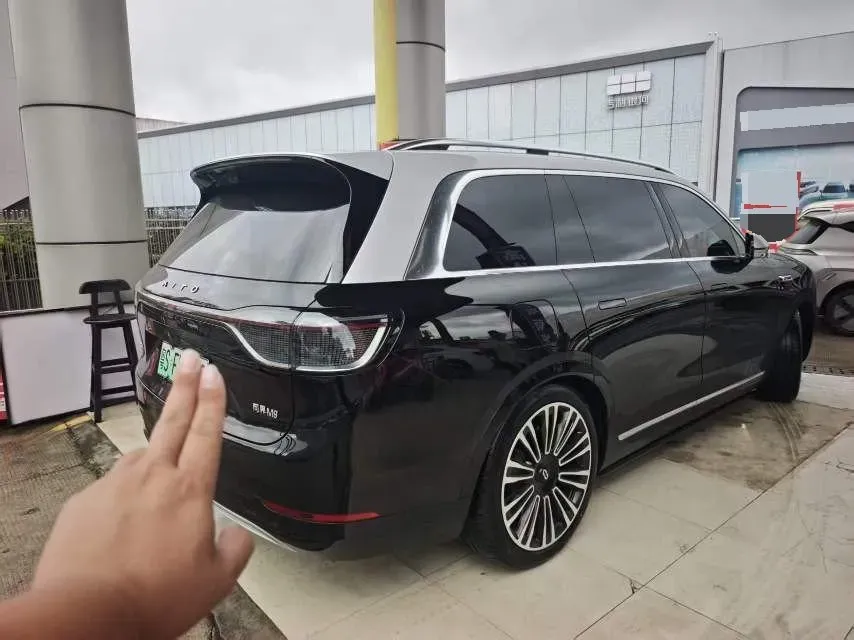 2025 AITO AITO M9 REEV 160HP REEV 52KWH,autocango,china used car exporter,china ev exporter,chinese used car exporter,chinese used ev exporter