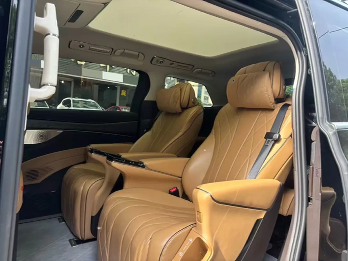 2024 Denza D9 1.5T 139HP L4 E-CVT PHEV 40KWH,autocango,china used car exporter,china ev exporter,chinese used car exporter,chinese used ev exporter
