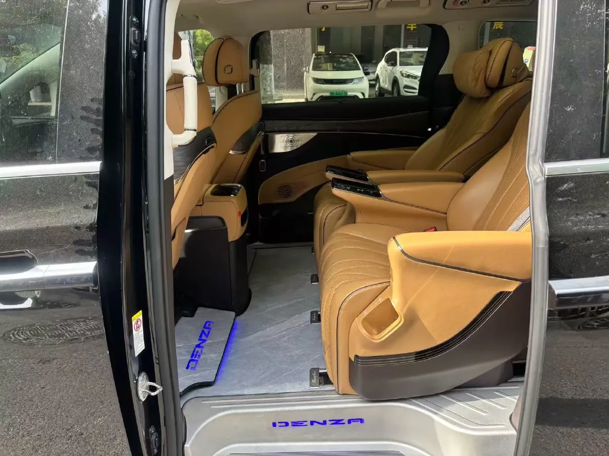 2024 Denza D9 1.5T 139HP L4 E-CVT PHEV 40KWH,autocango,china used car exporter,china ev exporter,chinese used car exporter,chinese used ev exporter