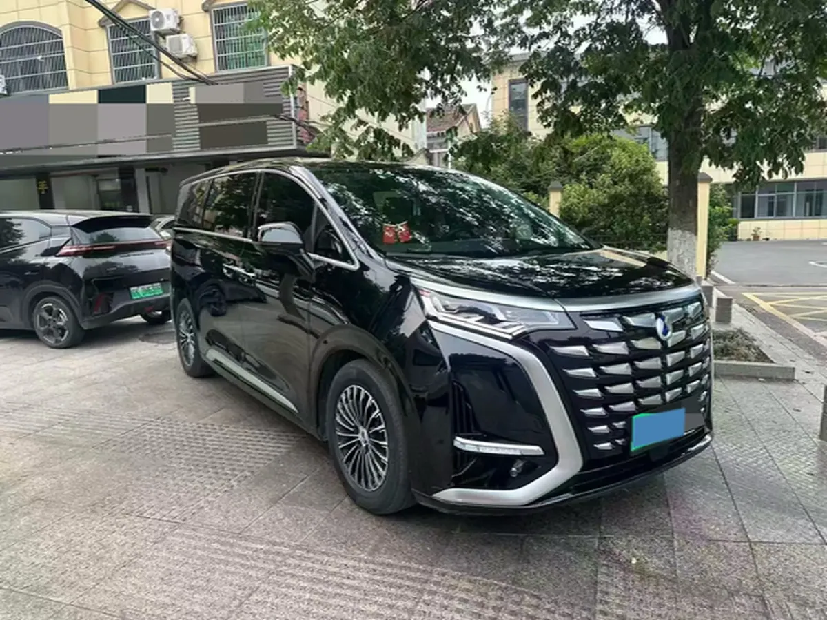 2024 Denza D9 1.5T 139HP L4 E-CVT PHEV 40KWH,autocango,china used car exporter,china ev exporter,chinese used car exporter,chinese used ev exporter