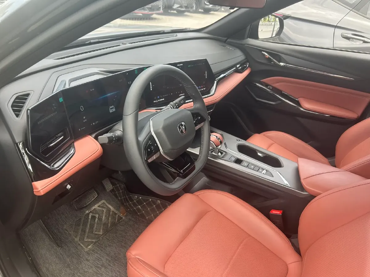 2026 ChangAn X5 PLUS 1.5T 192HP L4 7DCT,autocango,china used car exporter,china ev exporter,chinese used car exporter,chinese used ev exporter