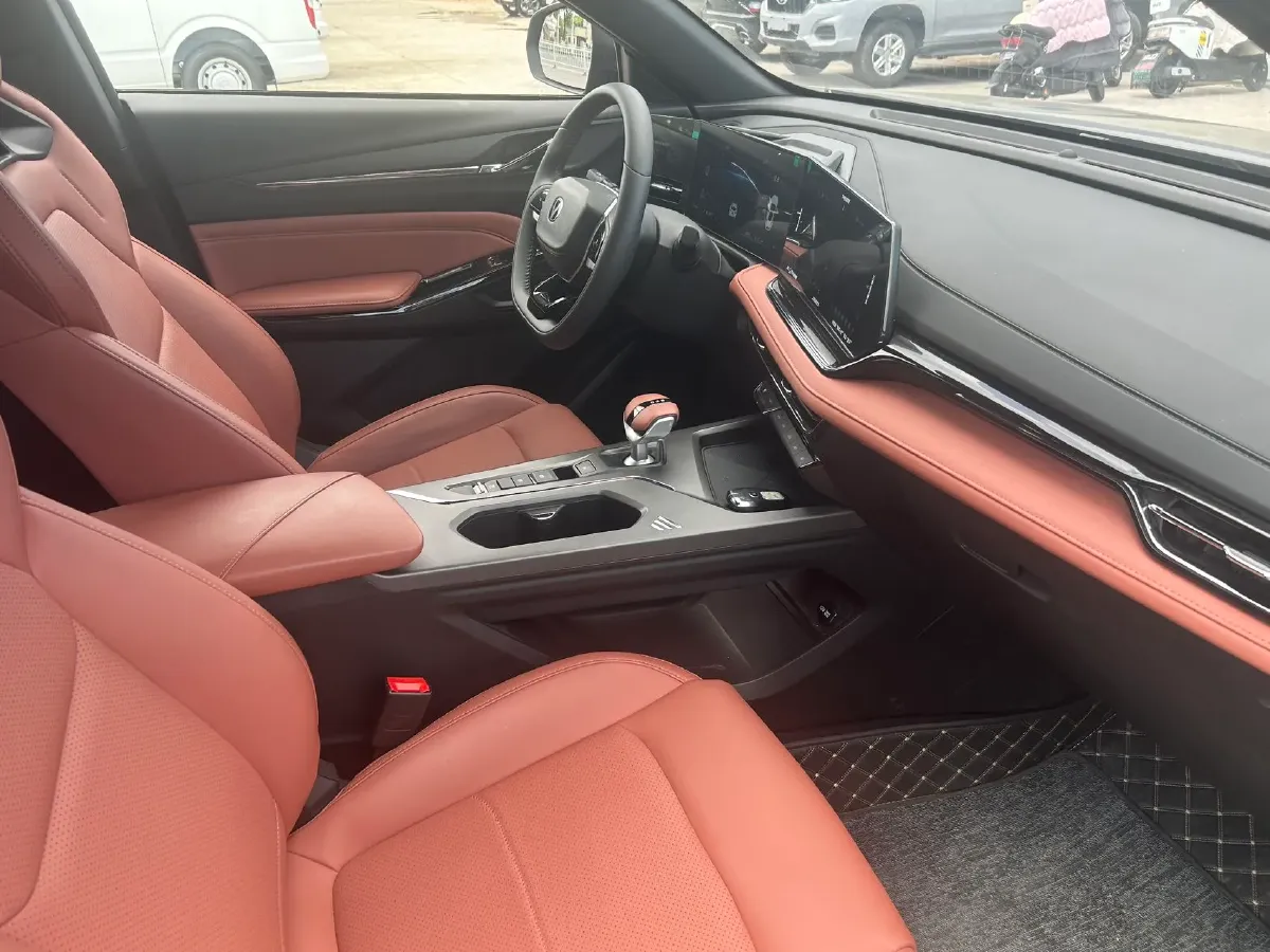 2026 ChangAn X5 PLUS 1.5T 192HP L4 7DCT,autocango,china used car exporter,china ev exporter,chinese used car exporter,chinese used ev exporter