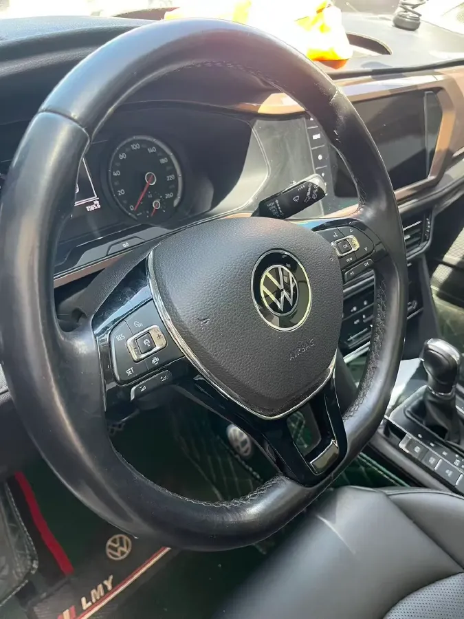 2021 Volkswagen Tharu 1.4T 150HP L4 7DCT,autocango,china used car exporter,china ev exporter,chinese used car exporter,chinese used ev exporter