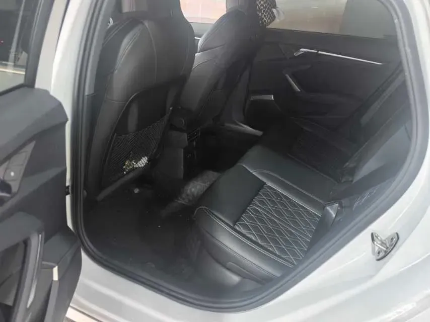 2025 Audi A3 1.5T 160HP L4 7DCT,autocango,china used car exporter,china ev exporter,chinese used car exporter,chinese used ev exporter
