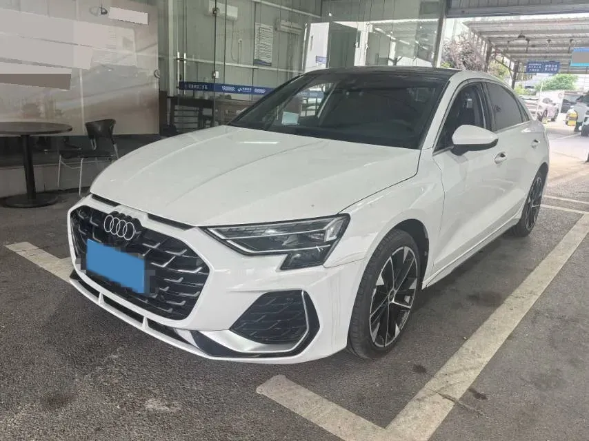 2025 Audi A3 1.5T 160HP L4 7DCT,autocango,china used car exporter,china ev exporter,chinese used car exporter,chinese used ev exporter