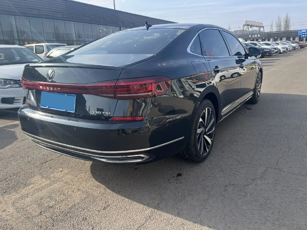 2023 Volkswagen Passat 2.0T 186HP L4 7DCT,autocango,china used car exporter,china ev exporter,chinese used car exporter,chinese used ev exporter