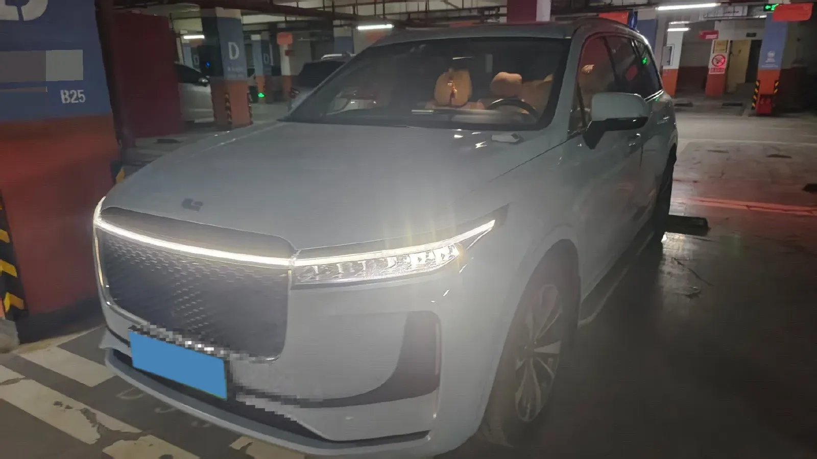 2020 Li ONE Range Extended 131HP REEV 40.5KWH,autocango,china used car exporter,china ev exporter,chinese used car exporter,chinese used ev exporter