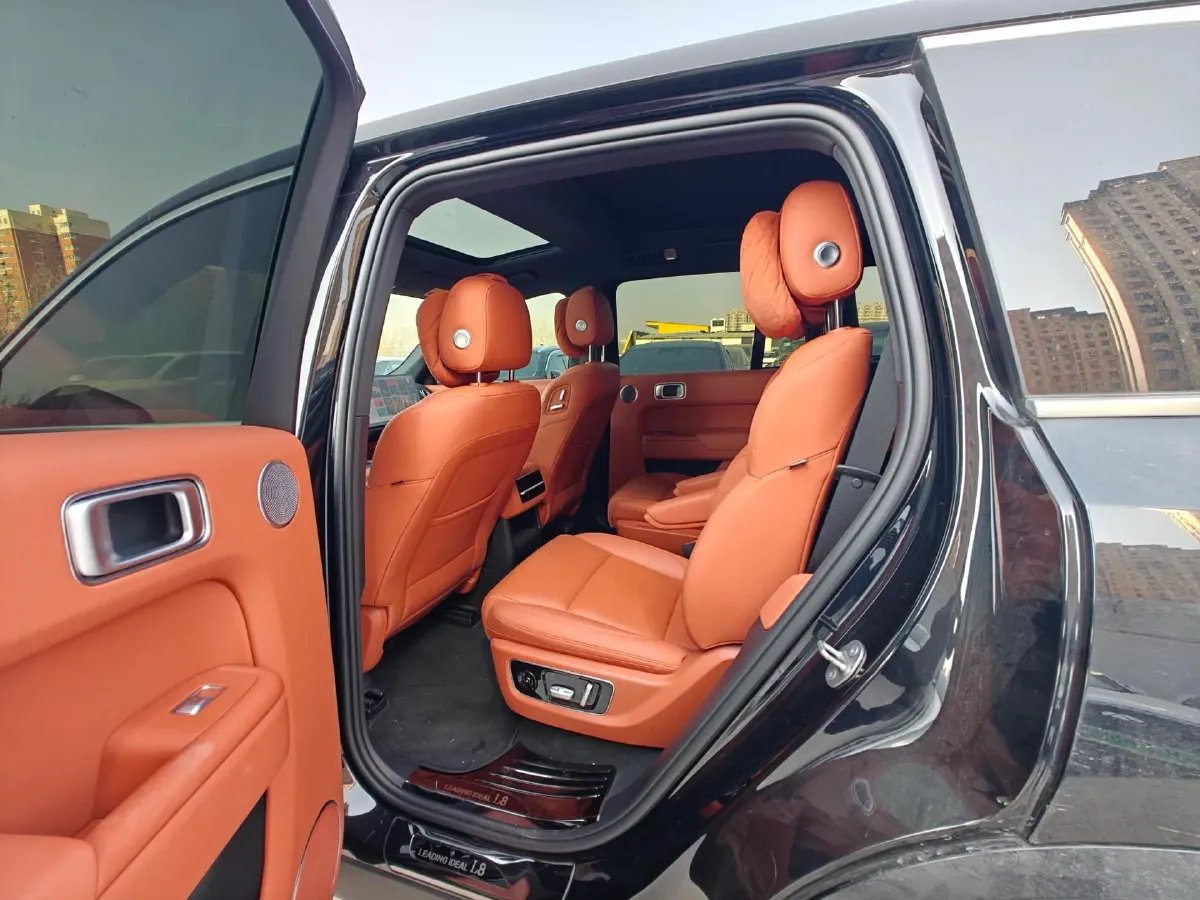 2023 Li L8 Range Extended 154HP REEV 40.9KWH,autocango,china used car exporter,china ev exporter,chinese used car exporter,chinese used ev exporter