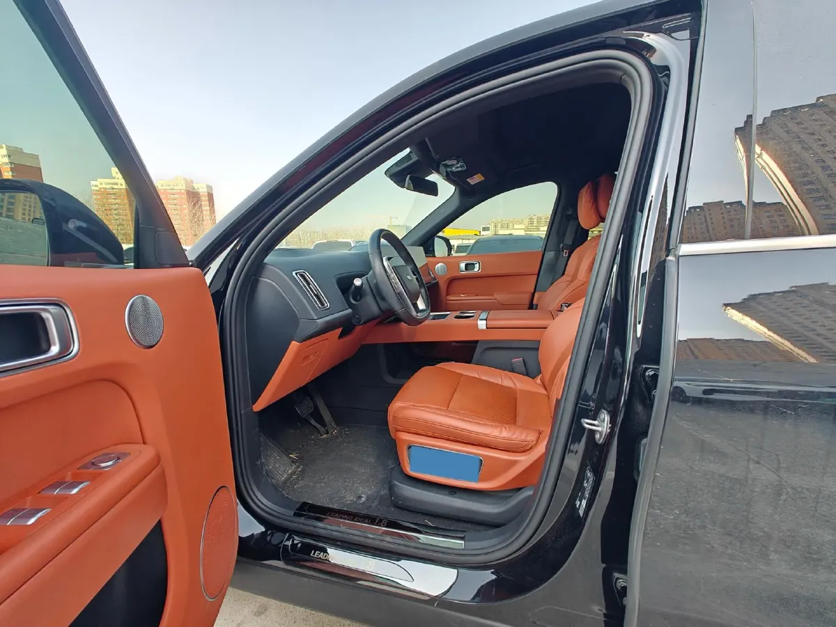 2023 Li L8 Range Extended 154HP REEV 40.9KWH,autocango,china used car exporter,china ev exporter,chinese used car exporter,chinese used ev exporter