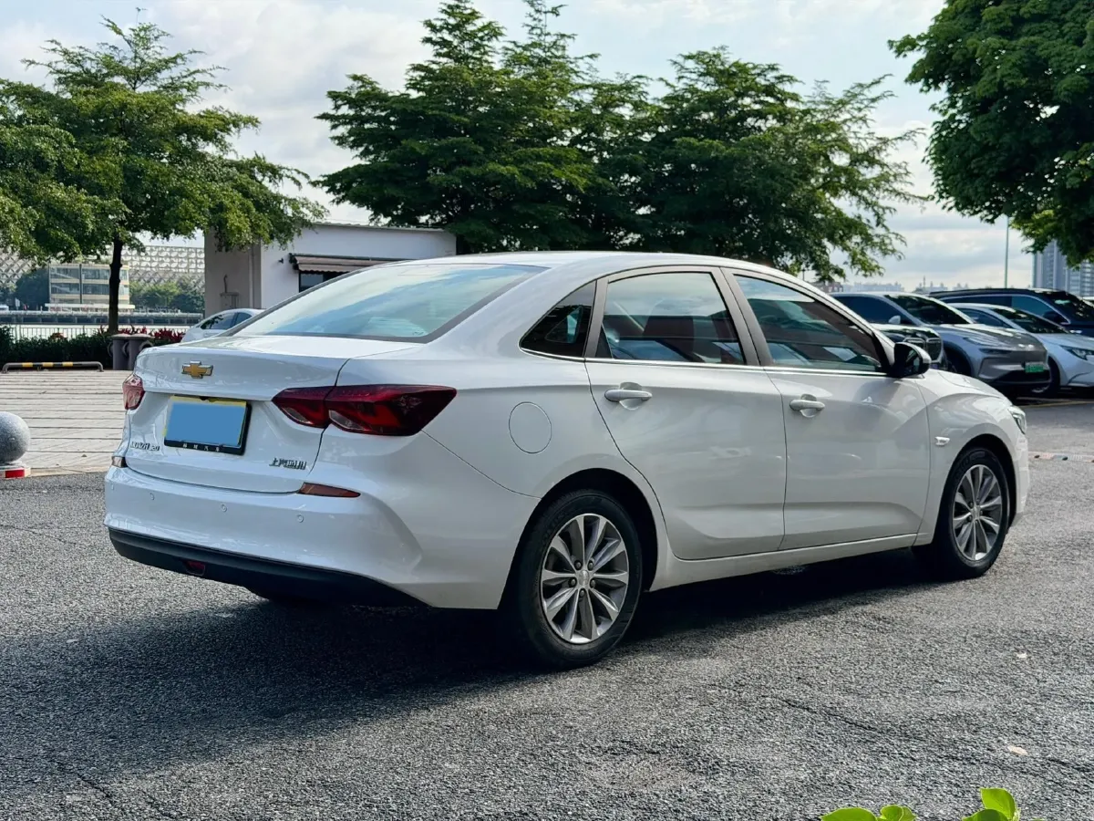 2020 Chevrolet Monza 1.5L 113HP L4 6AT,autocango,china used car exporter,china ev exporter,chinese used car exporter,chinese used ev exporter
